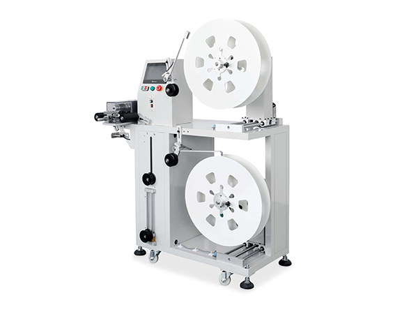 一出二分條復(fù)卷機(jī)（第七代）